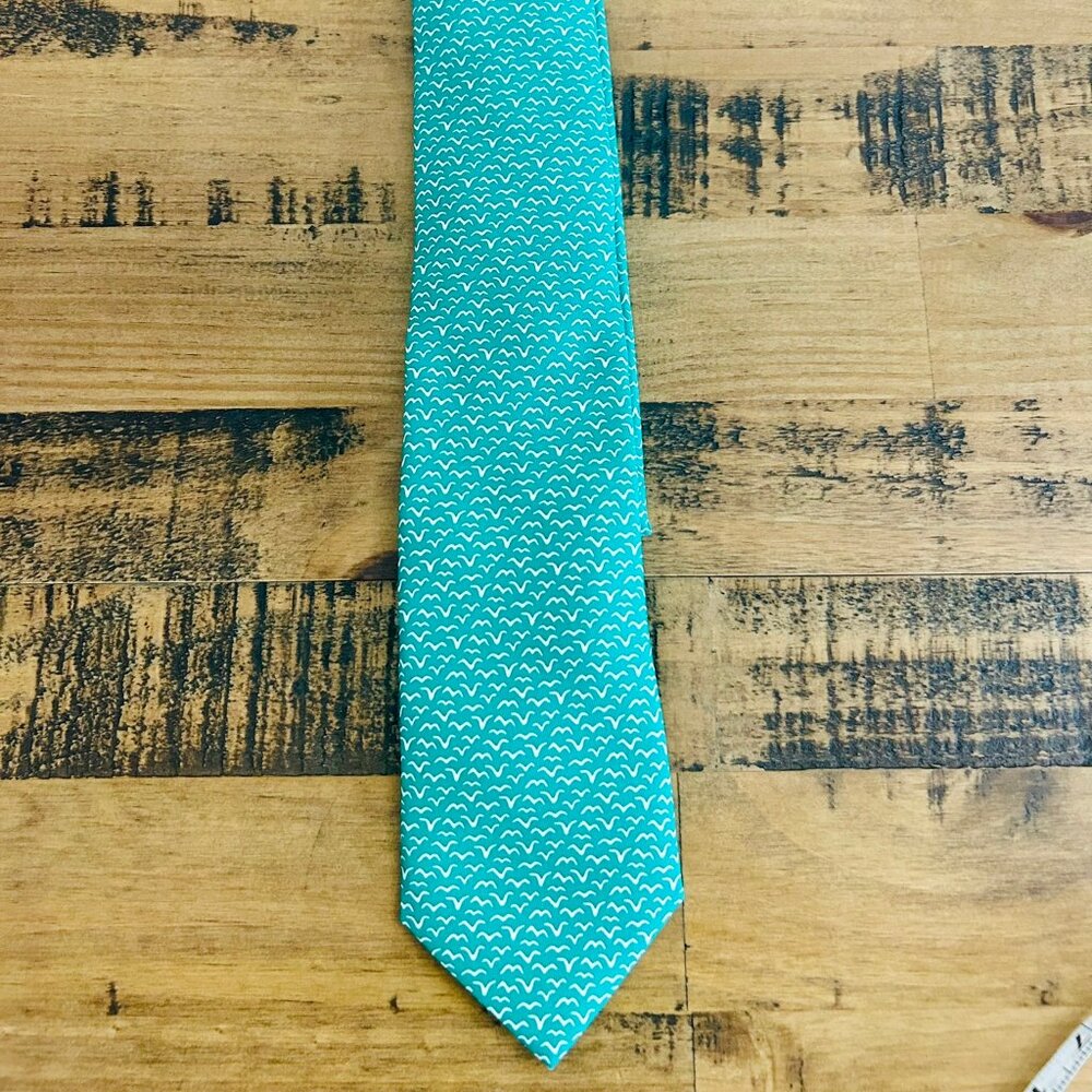 Vineyard Vines Tie